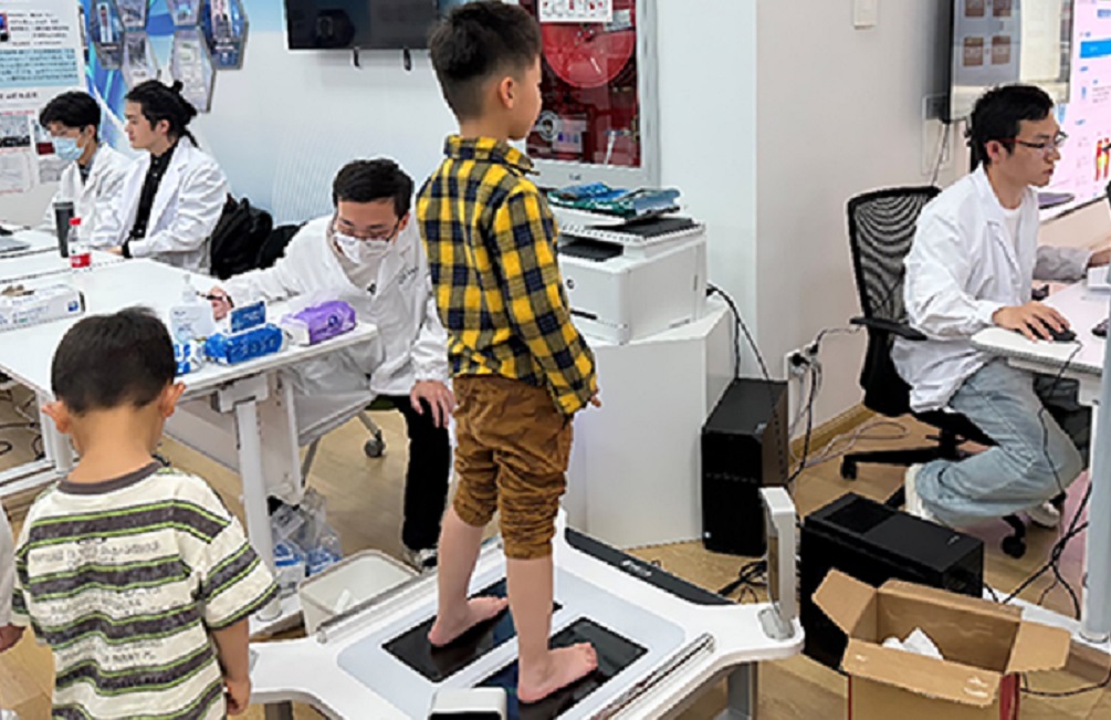 科技助力，快樂(lè)成長(zhǎng)——領(lǐng)智三維攜手上海交通大學(xué)轉(zhuǎn)化醫(yī)學(xué)研究院與上海九院骨科，共筑兒童足脊健康！